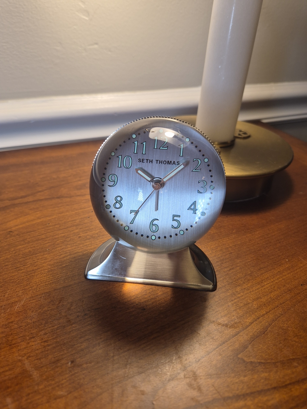 Vintage Seth Thomas Clear Bubble Face With Silver Base Table Clock
